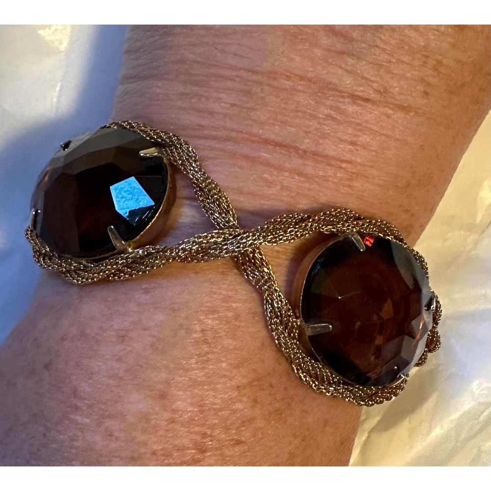 Hattie Carnegie Bracelet Gold Tone w/ large Purple Faceted Stones - Picture 2 of 7